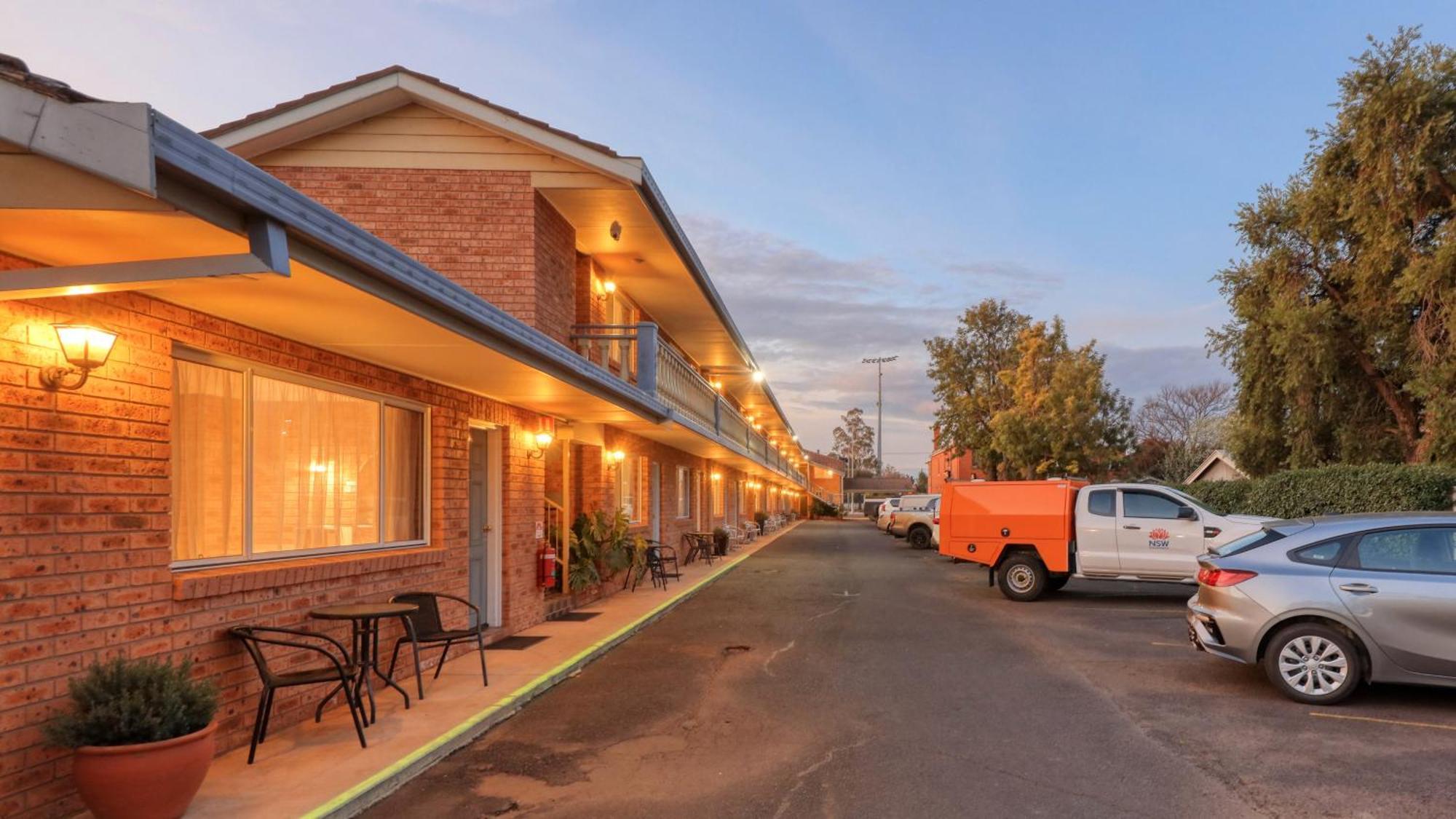 Blue Diamond Motor Inn Dubbo Exteriör bild
