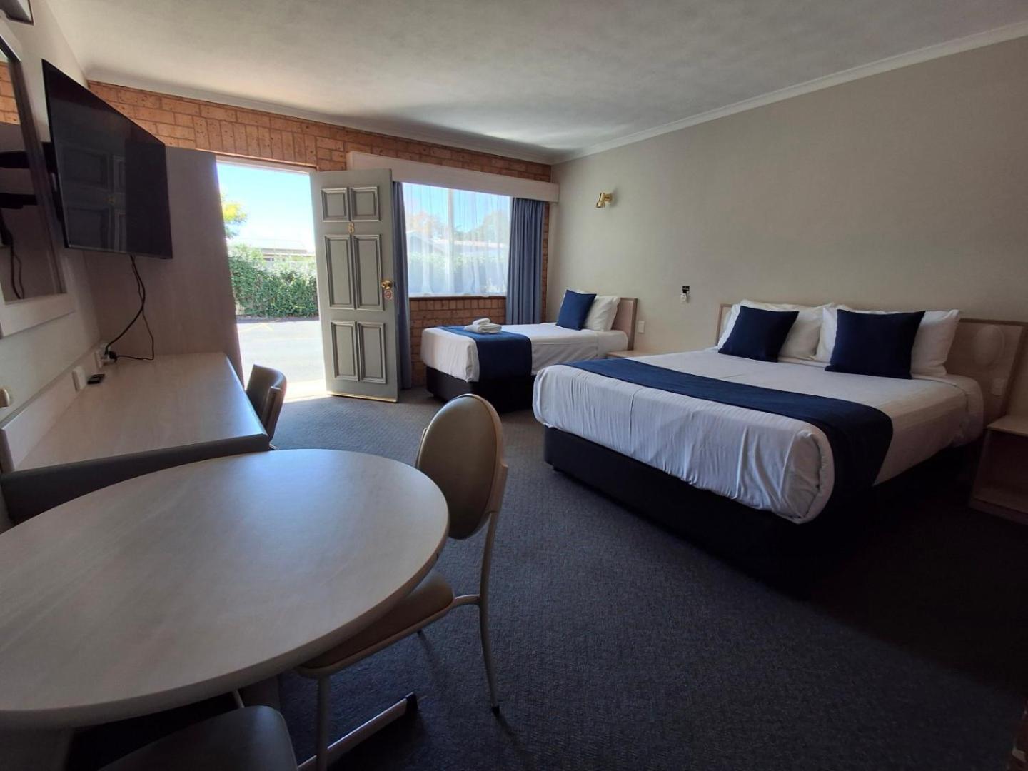 Blue Diamond Motor Inn Dubbo Exteriör bild