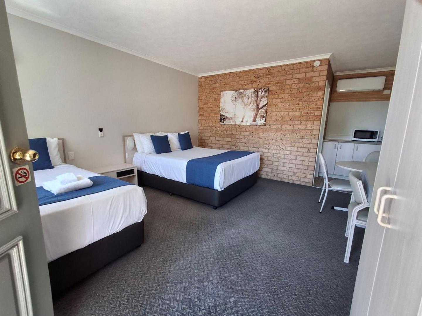 Blue Diamond Motor Inn Dubbo Exteriör bild