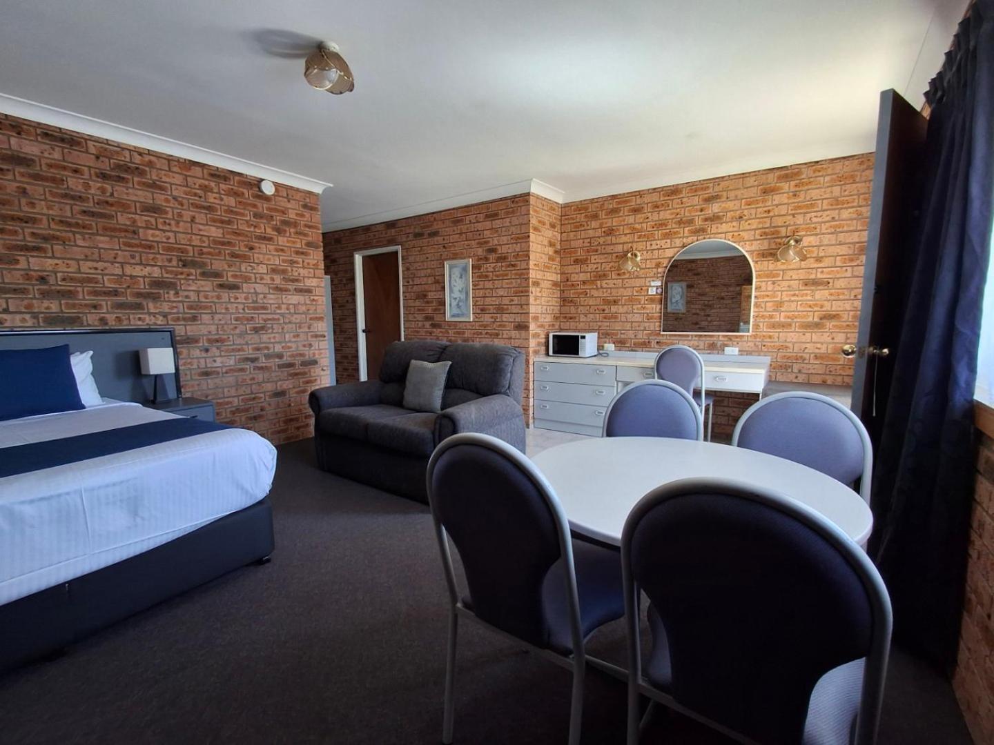 Blue Diamond Motor Inn Dubbo Exteriör bild